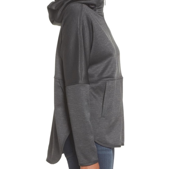 The North Face Cozy Slacker in Urban Navy - Picture 4 of 10